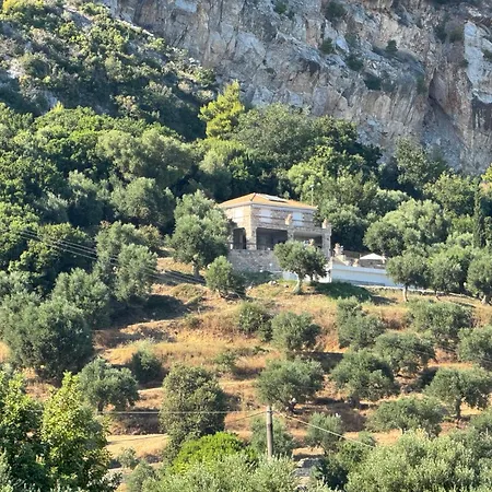 Дом отдыха Old Olive House Захаро