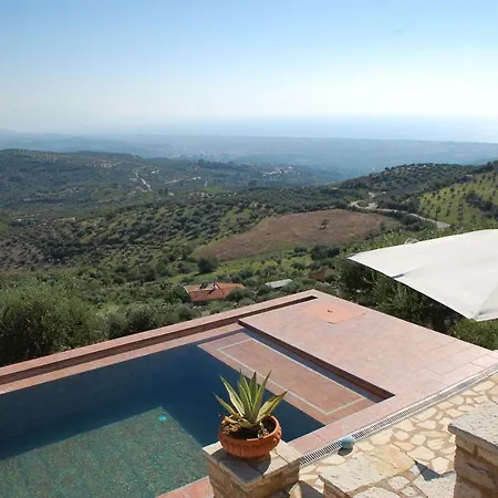 Old Olive House Дом отдыха *