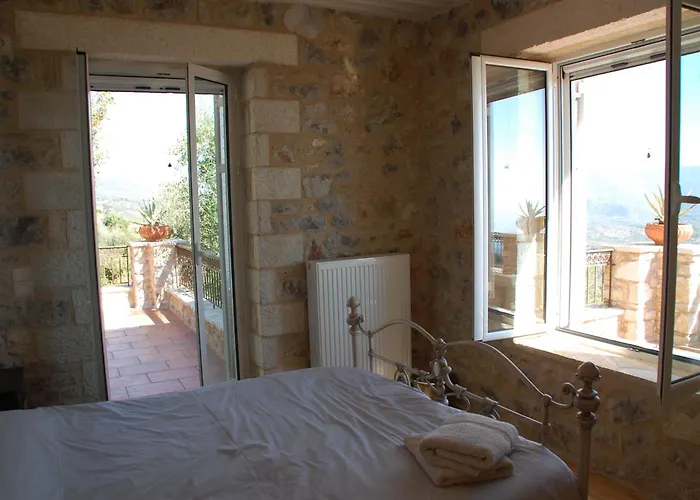 Old Olive House Tatil Evi Zaharo