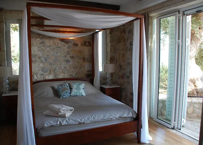 Old Olive House Tatil Evi Zaharo